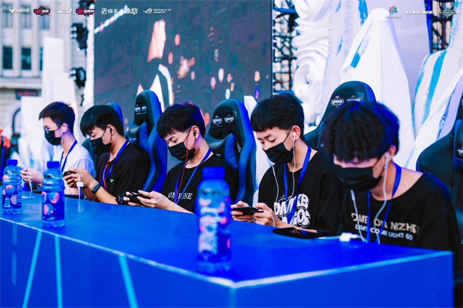 与持球核心 与持球核心